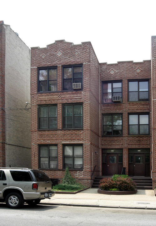 820 Albany Ave in Brooklyn, NY - Building Photo