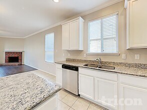 404 Chert Ln in Fort Worth, TX - Building Photo - Building Photo