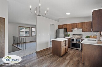 4467 Slater Rd in Eagan, MN - Building Photo - Building Photo