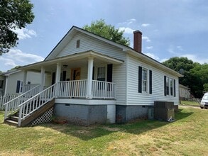 1009 N Cannon Blvd in Kannapolis, NC - Building Photo - Building Photo