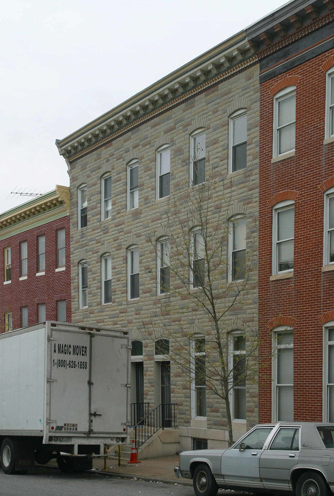 130 S Patterson Park Ave in Baltimore, MD - Building Photo - Building Photo