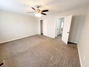 75 W County St in Hampton, VA - Building Photo - Building Photo