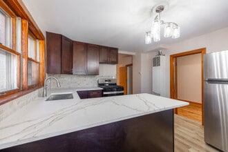 2042 W Cullerton St, Unit 2 in Chicago, IL - Foto de edificio - Building Photo