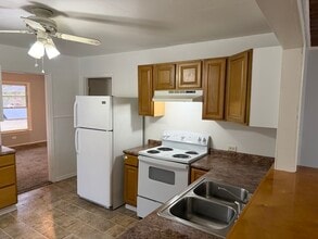 421 Wilmuth St in Monroe, LA - Foto de edificio - Building Photo