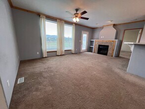 3780 Blackburn Dr in Hood River, OR - Building Photo - Building Photo