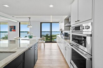 3400 S Ocean Blvd in Palm Beach, FL - Building Photo - Building Photo