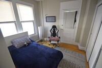 1729 Commonwealth Ave, Unit 1 in Boston, MA - Building Photo - Building Photo