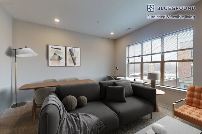 332 Halstead Ave in Harrison, NY - Building Photo - Building Photo