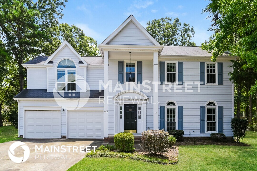 8102 Hunley Ridge Rd in Matthews, NC - Building Photo