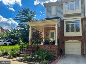 120 E Colonial Dr in Occoquan, VA - Building Photo - Building Photo