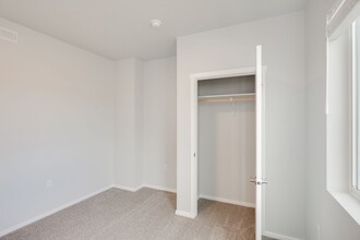 1001 Ririe Ln in Caldwell, ID - Building Photo - Building Photo