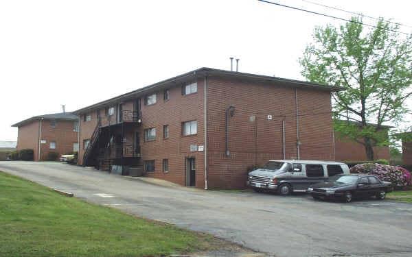 Summit Trail Apartments