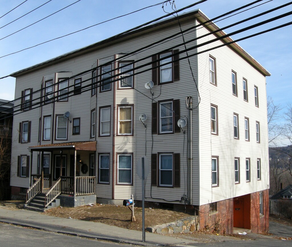 189 Howe Ave Apartments Shelton, CT Apartments For Rent