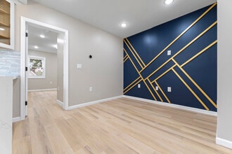 40 Lewis Ave in Jersey City, NJ - Building Photo - Building Photo