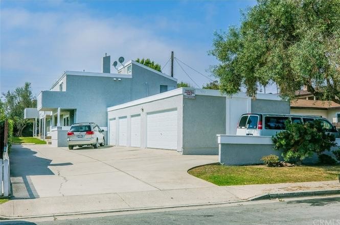 Condo Style High Income 4-Plex in Huntington Beach, CA - Building Photo