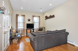 139 W Sixth St in Boston, MA - Building Photo - Building Photo