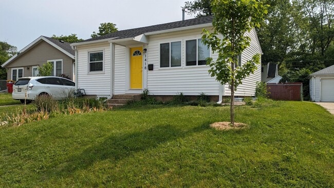 1418 Summit Ave in Ames, IA - Building Photo - Building Photo