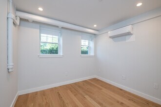 247 Chestnut Hill Ave, Unit 3 in Boston, MA - Foto de edificio - Building Photo