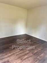2011 Stonemill Dr in Jonesboro, AR - Foto de edificio - Building Photo