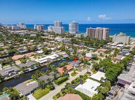 2041 Coral Reef Dr in Pompano Beach, FL - Building Photo