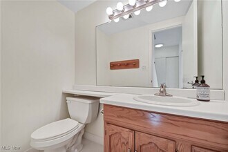 12900 Lake Ave in Lakewood, OH - Building Photo - Building Photo