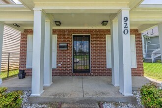 920 Millers Bend Dr in Memphis, TN - Building Photo - Building Photo