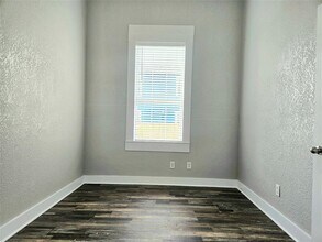 901 28th St in Galveston, TX - Building Photo - Building Photo