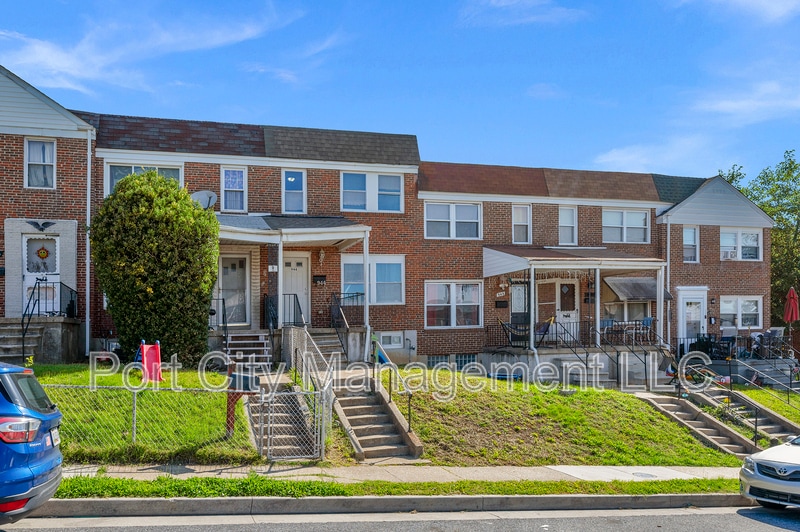 944 Dalton Ave in Baltimore, MD - Building Photo