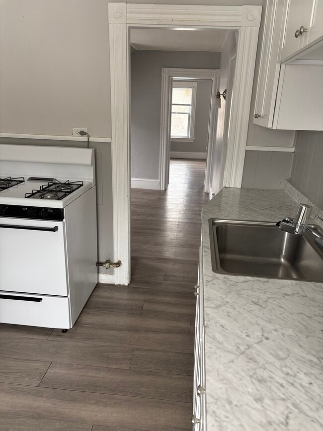 19 North Ave, Unit 1 in Attleboro, MA - Building Photo - Building Photo