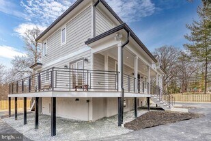 9300 Riggs Rd in Adelphi, MD - Building Photo