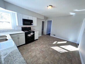 3807 Denwood Dr in Indianapolis, IN - Building Photo - Building Photo