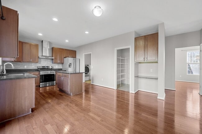 1550 Cinnabar Dr in Rochester Hills, MI - Building Photo - Building Photo