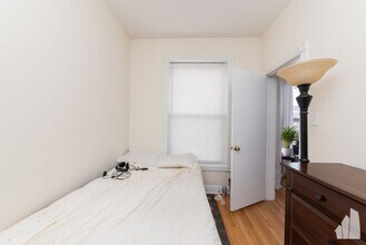 3445 N Halsted St, Unit 3 in Chicago, IL - Building Photo - Building Photo