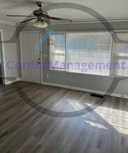 394 Sargent Dr SE in Atlanta, GA - Building Photo - Building Photo