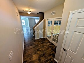 1039 Dodge Dr in Amherst, OH - Building Photo - Building Photo