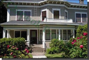 379 E 12th Ave in Eugene, OR - Building Photo