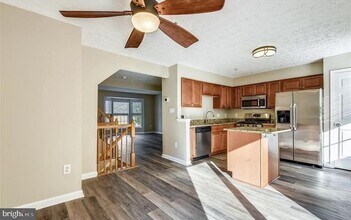 2554 Summers Ridge Dr in Odenton, MD - Building Photo - Building Photo