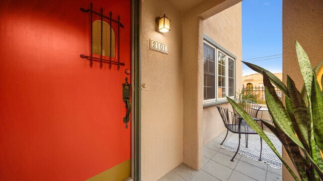 2101 6th Ave in Los Angeles, CA - Building Photo - Building Photo