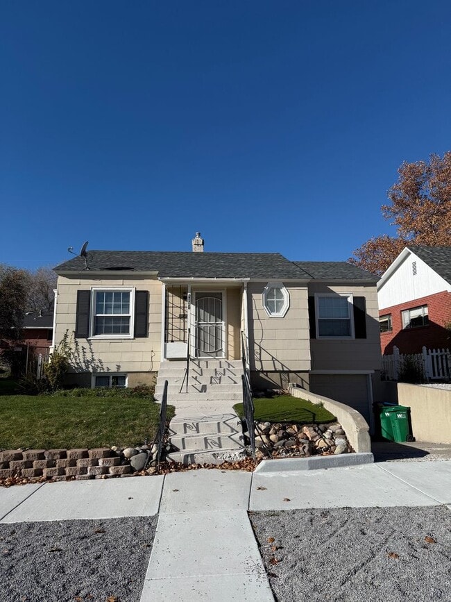 property at 1231 Humboldt St