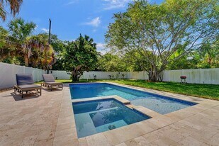 822 NW 6th Ave in Dania Beach, FL - Building Photo
