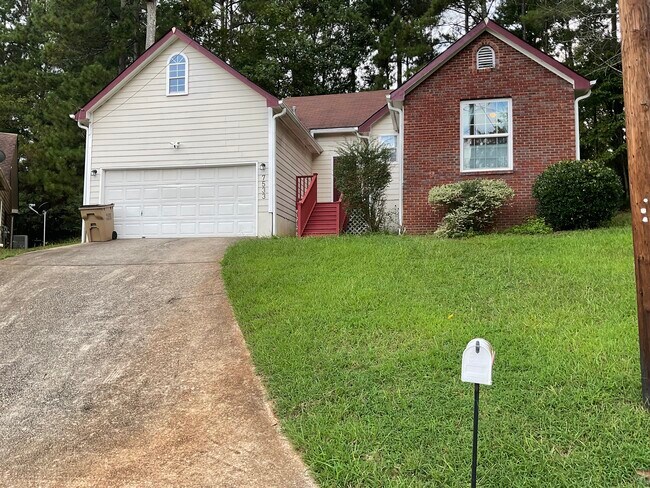 7533 Antebellum Ln in Riverdale, GA - Building Photo - Building Photo