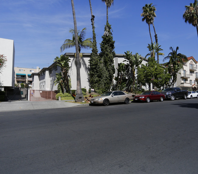 439 S St Andrews Pl in Los Angeles, CA - Foto de edificio - Building Photo