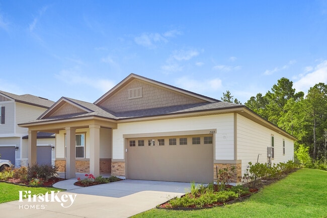 2103 Amberly Dr in Middleburg, FL - Building Photo - Building Photo