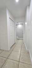 23065 SW 124th Ct-Unit -0 in Miami, FL - Foto de edificio - Building Photo