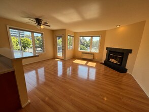 215 14th Ave E in Seattle, WA - Building Photo - Building Photo