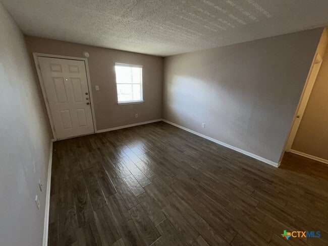 105 E Reagan Ave in Copperas Cove, TX - Building Photo - Building Photo