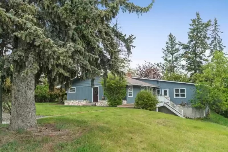 1749 Woodland Ave in Kalispell, MT - Building Photo