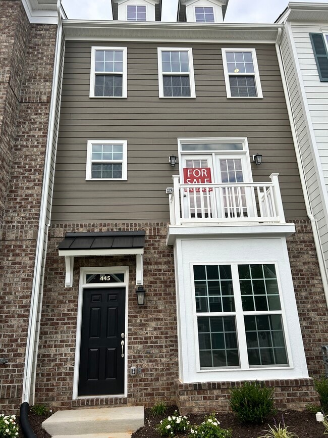 property at 445 Randolph Vw Dr
