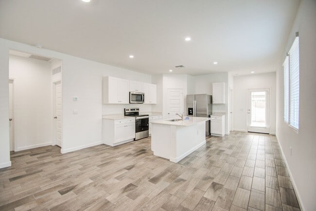 1749 W Stealth Ave in Apache Junction, AZ - Building Photo - Building Photo