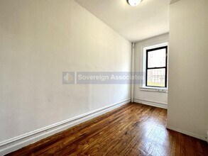 121 La Salle St, Unit 26 in New York, NY - Foto de edificio - Building Photo